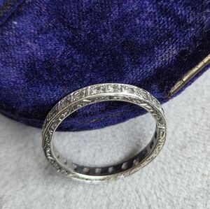 1930s Diamond Eternity Ring ~ 9k Gold ~ Size 7~Vintage Ring Box Included